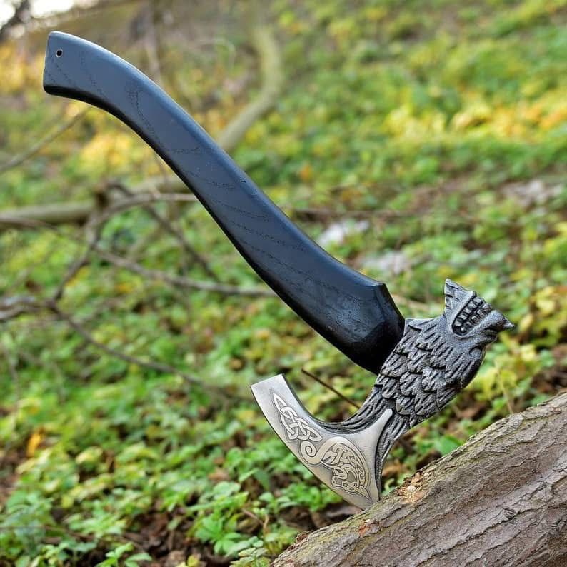 Viking Wolf-Headed Axe – Intricate Engraving with Wolf Handle Design