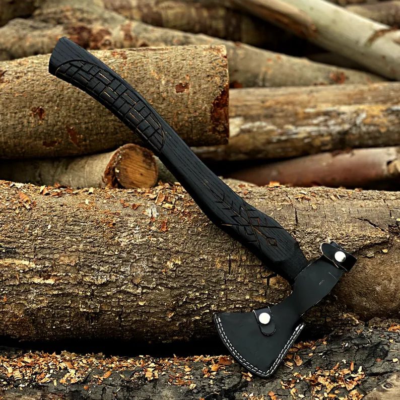 🪓 Ravenstrike Axe – Hand-Forged Viking Axe with Monster Engravings and Burnt Ash Handle
