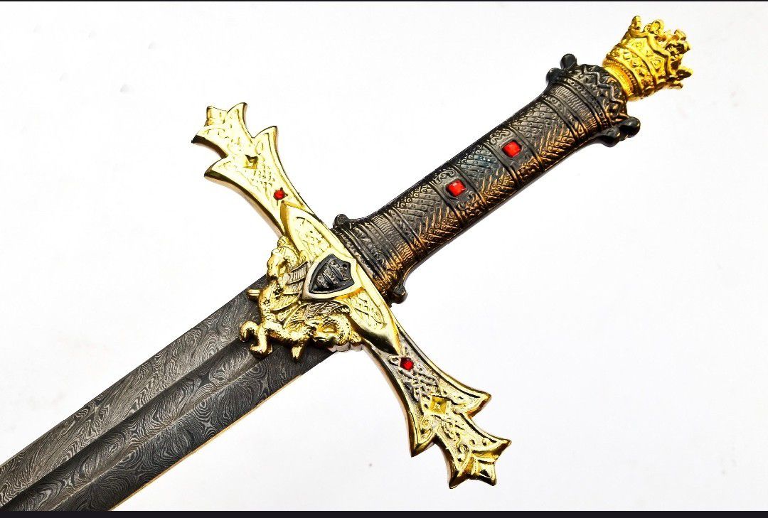 ⚔️ Black Lionblade – Damascus Steel Sword with Golden Skull Guard