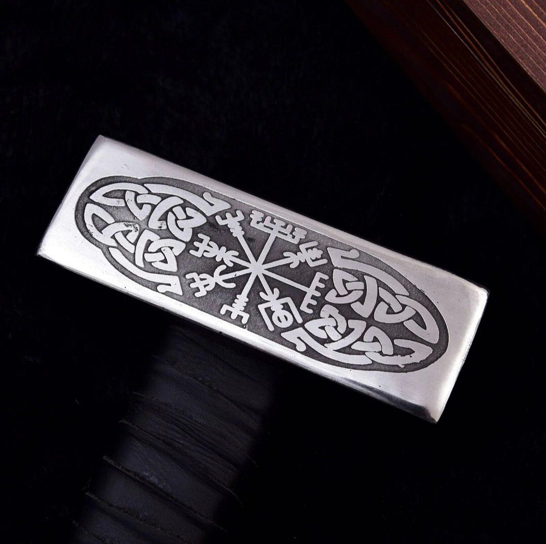 ⚒️ Mjölnir’s Heir – Viking Hammer of Valor with Rune Engravings (Collector’s Edition)