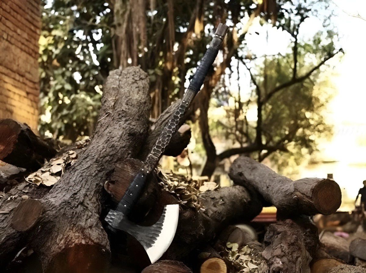 Viking War Axe – Hammered Steel Blade with Black Leather-Wrapped Handle