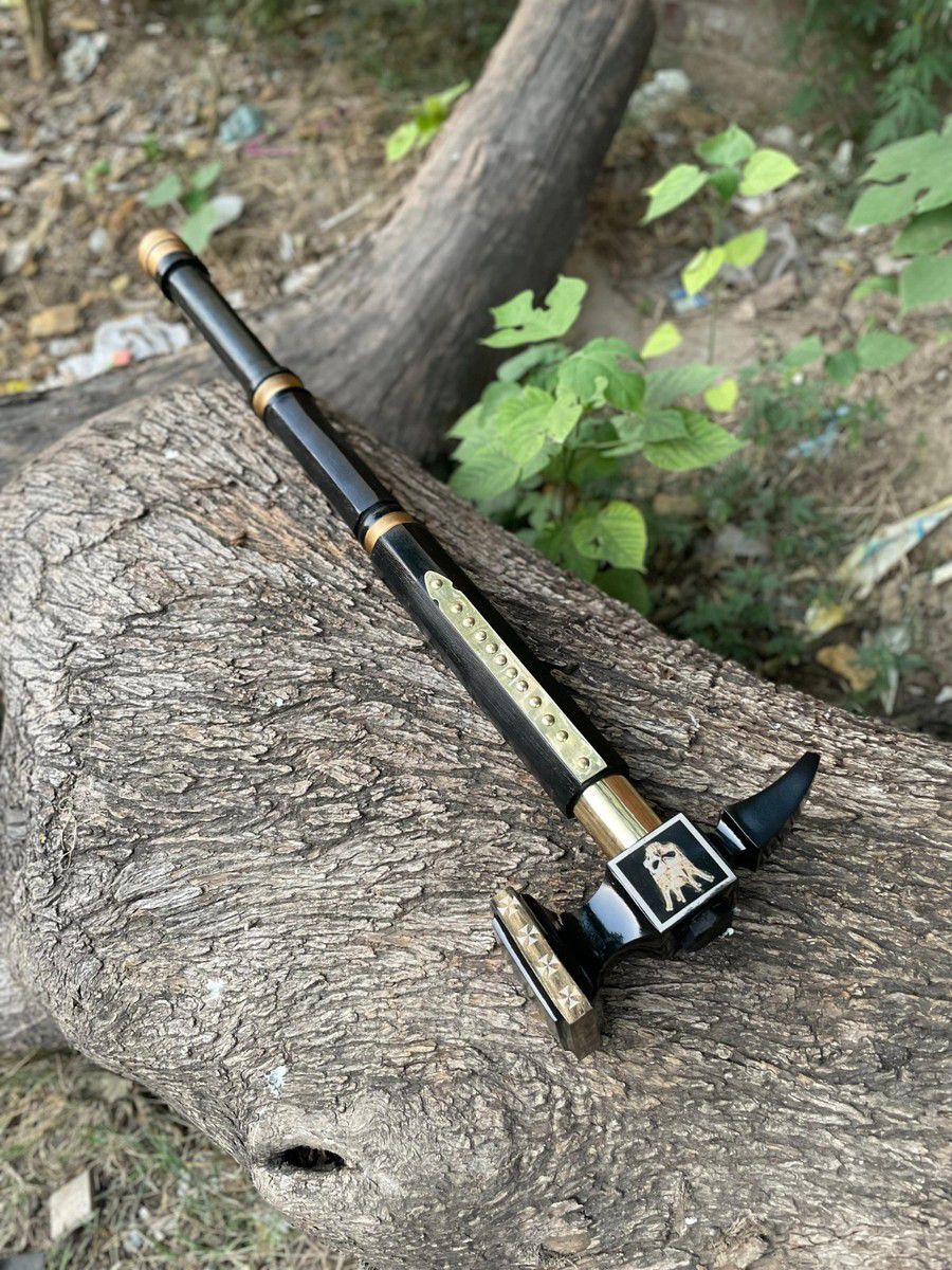 Black & Gold War Hammer – Handcrafted Heavy Battle Hammer with Engraved Detailing