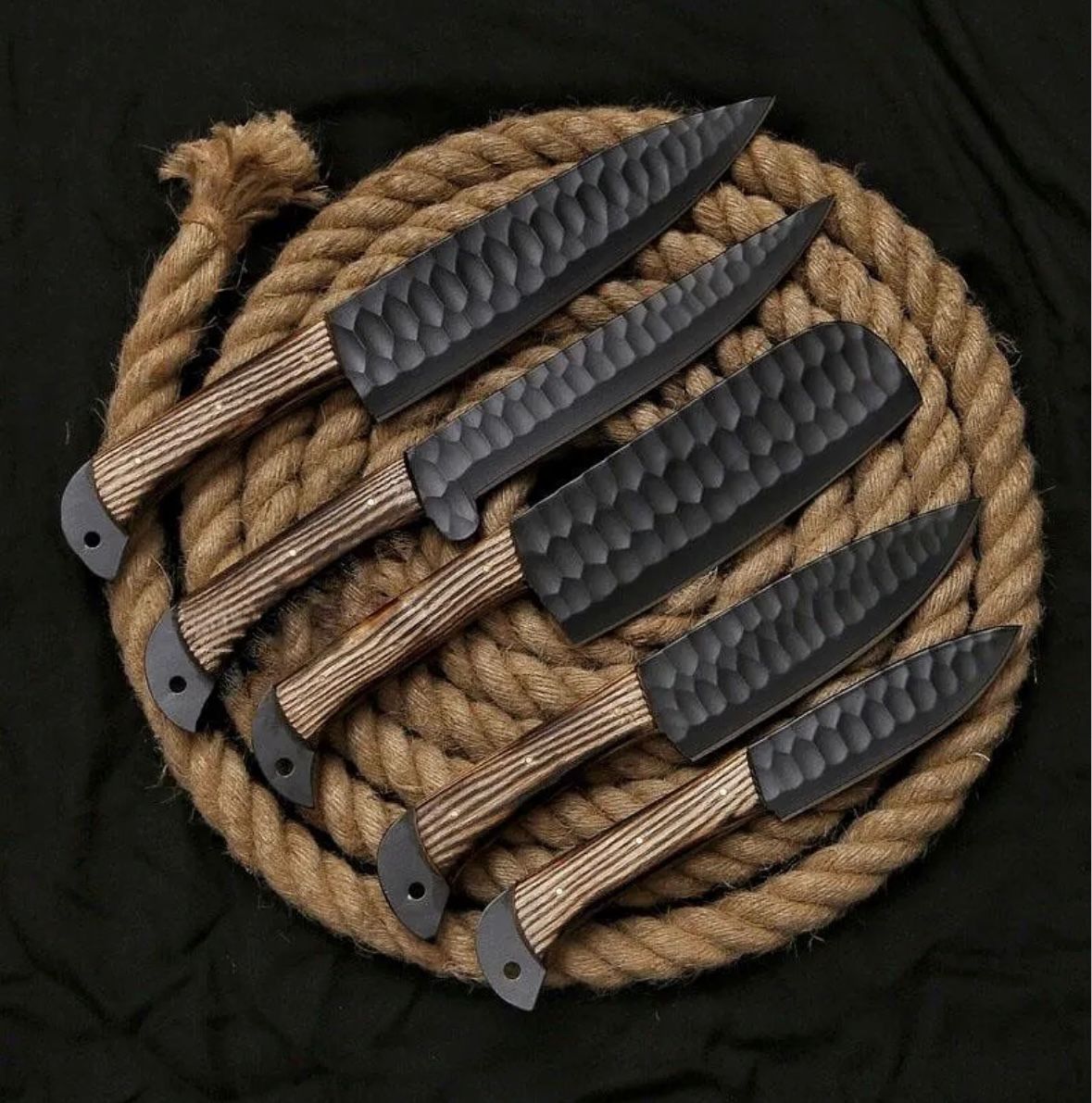 : Hand-Forged Damascus Steel Chef Knife Set – 5-Piece Set with Honeycomb Pattern Handles