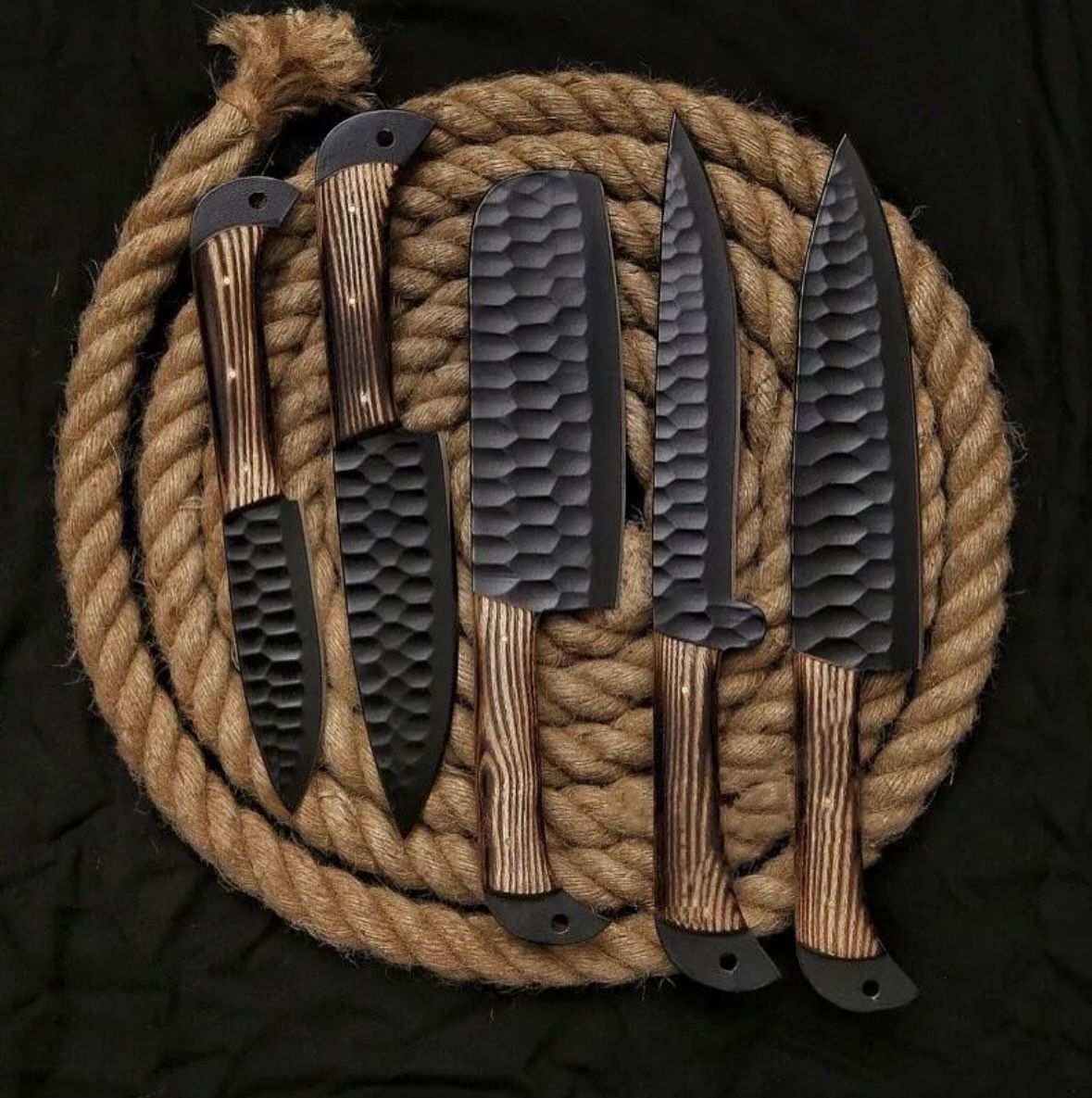 : Hand-Forged Damascus Steel Chef Knife Set – 5-Piece Set with Honeycomb Pattern Handles