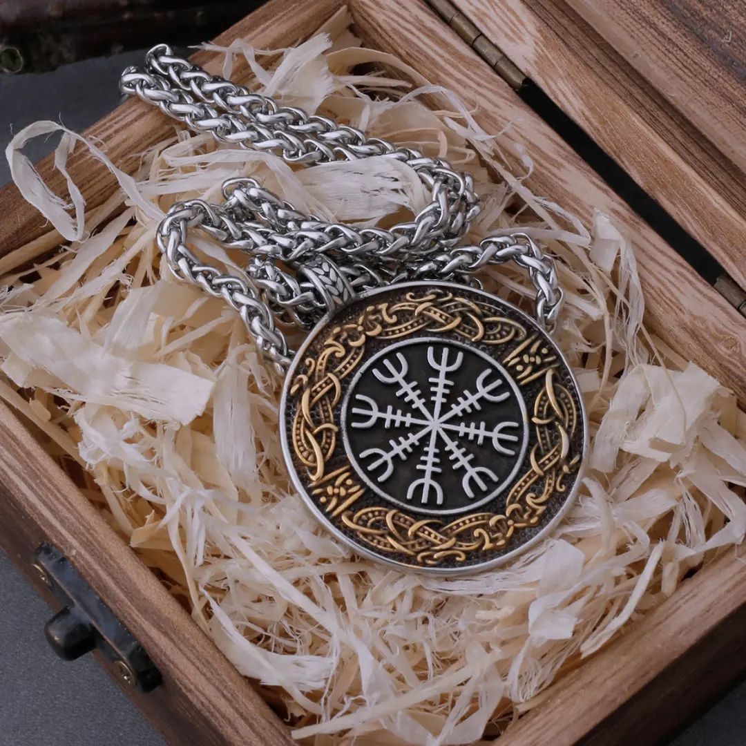 🛡️ Aegishjalmur Amulet – Viking Helm of Awe Pendant with Braided Chain