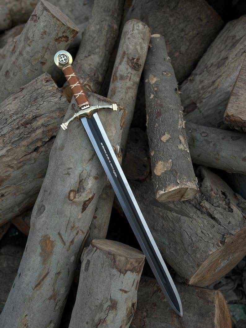 Classic Medieval Sword – Bronze Guard with Leather-Wrapped Handle