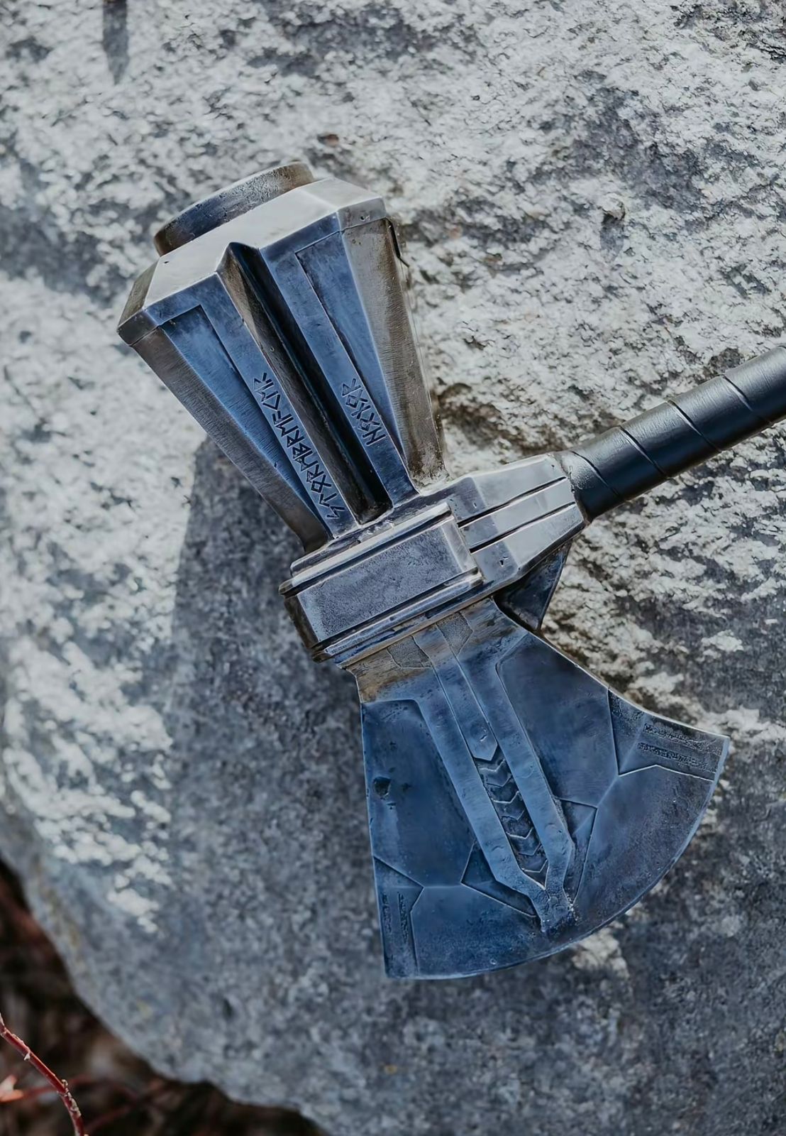 Stormbreaker Replica Battle Axe – Heavy-Duty Metal Fantasy Weapon