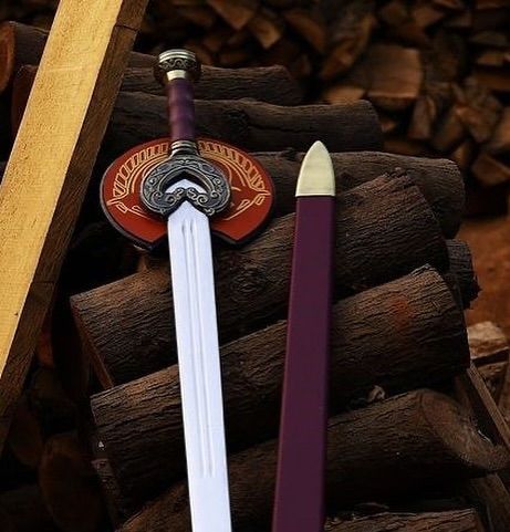 Ancient Chinese Jian Sword – Hand-Forged Steel Blade with Ornate Guard and Scabbard