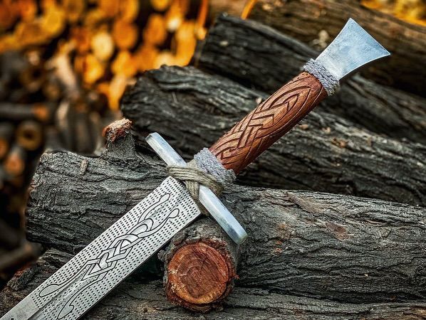 Viking-Inspired Norse Seax Sword – Hand-Forged Damascus Steel with Carved Wooden Sheath