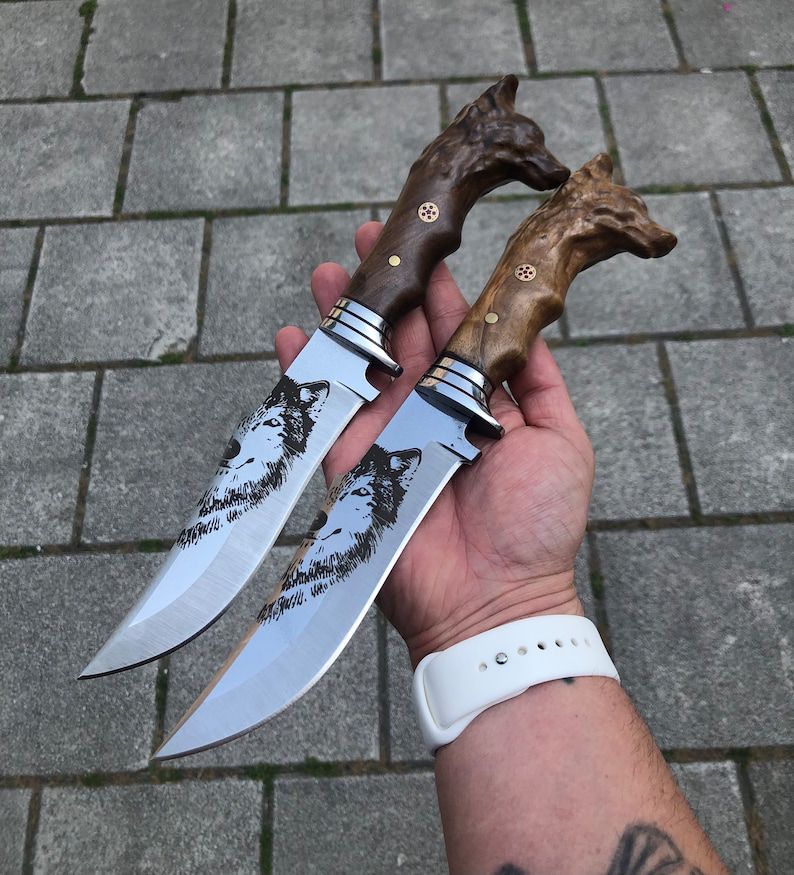Handcrafted Wolf Handle Hunting Knife with Leather Sheath – Premium Outdoor & Collector’s Edition