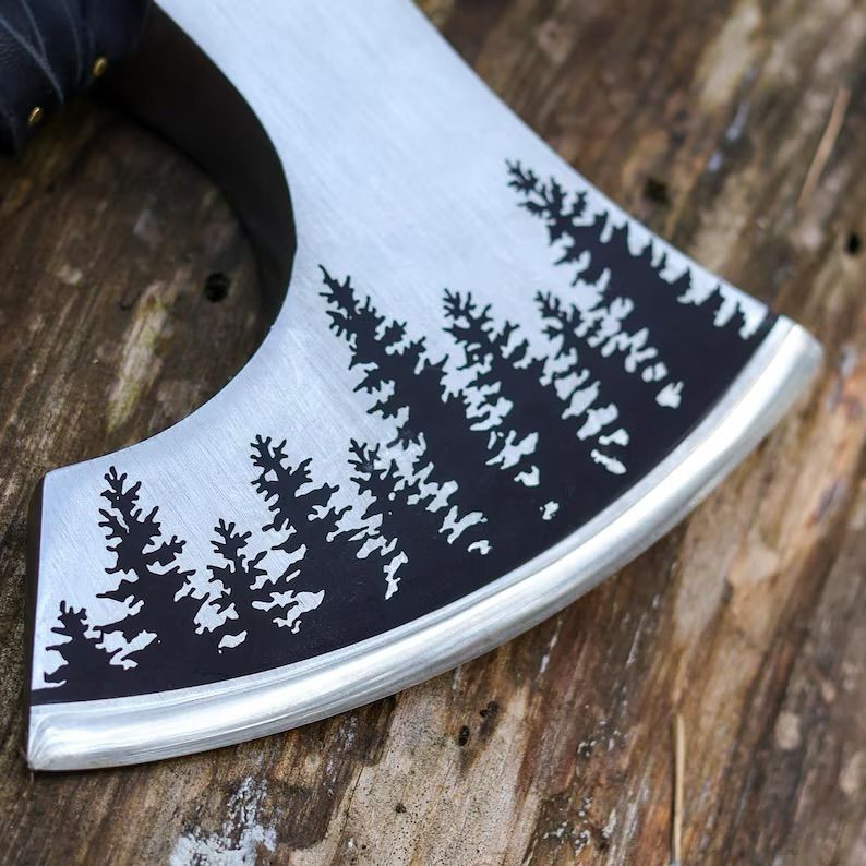 🪓 Forest Reaver – Viking Bearded Axe with Woodland Engraving
