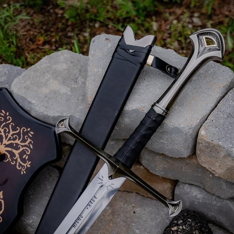 ⚔️ Eldertree Blade – Elven Longsword with Wall Plaque and Scabbard