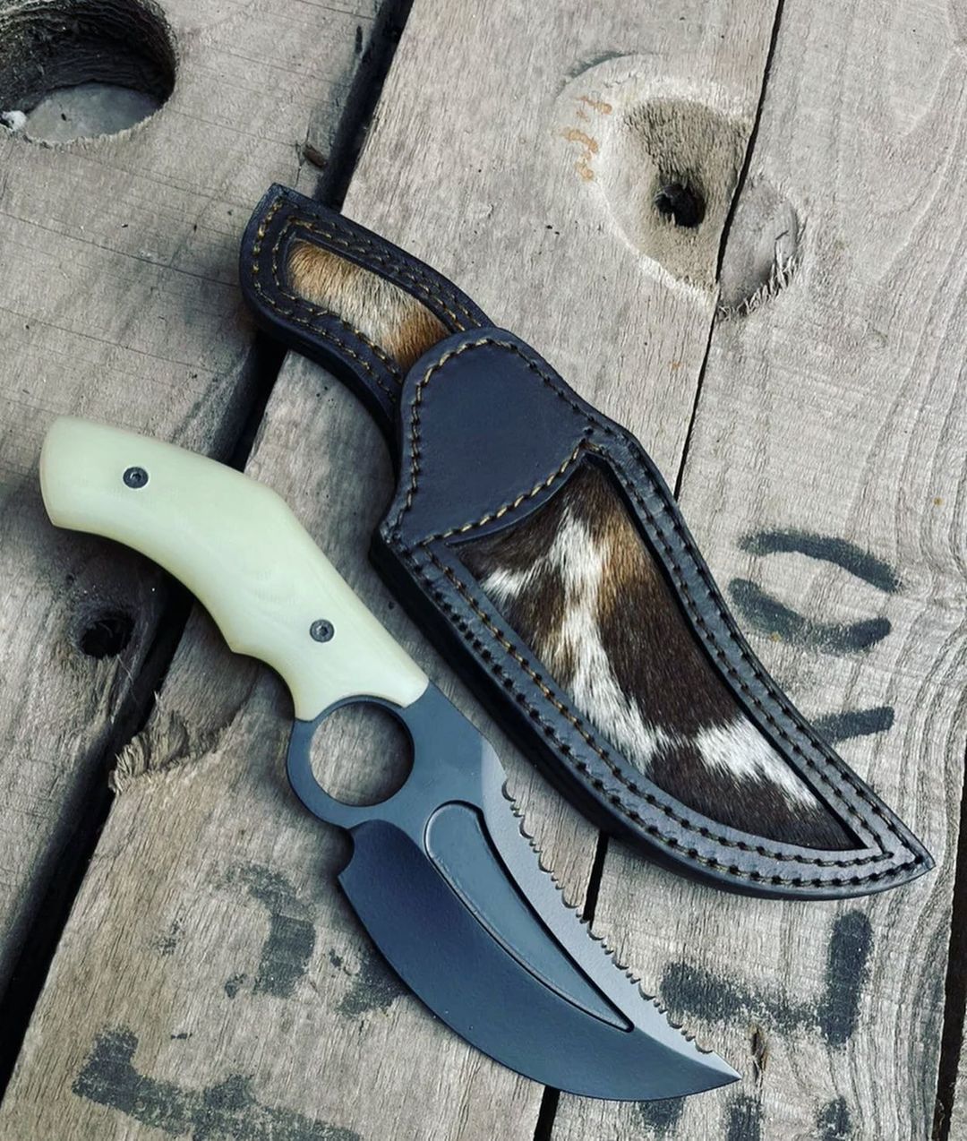 🗡️ Phantom Talon – Tactical Hunting Knife with Ivory Grip and Hide Sheath