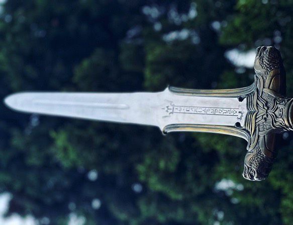 ⚔️ Oathkeeper – Medieval Knight’s Sword with Leather Scabbard