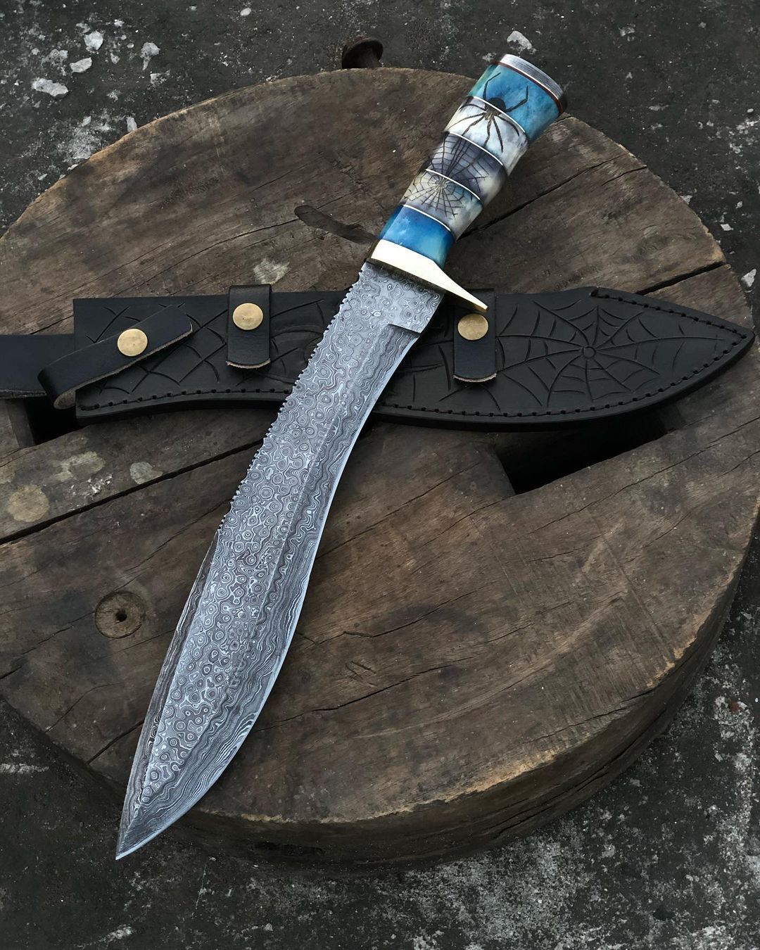 Handcrafted Damascus Steel Knife with Spider Web Handle Design