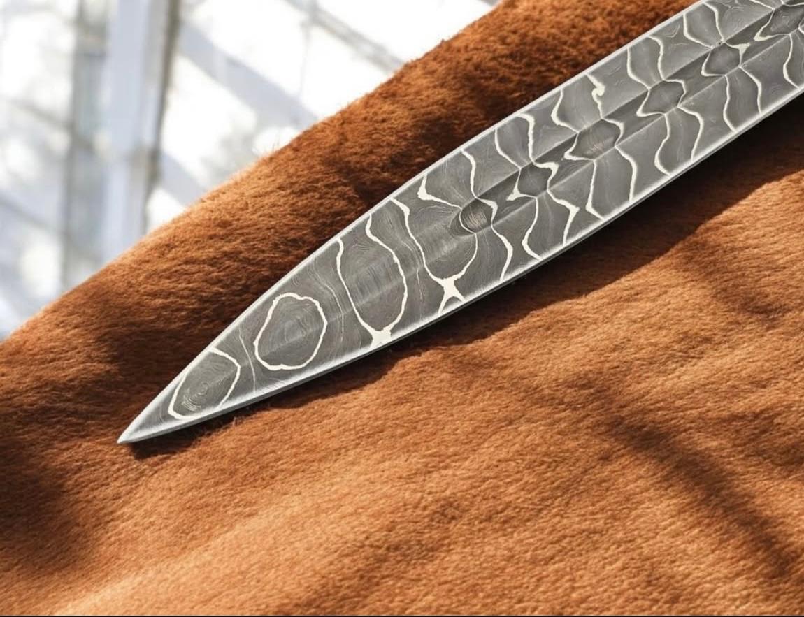 Forged Pattern-Steel Short Sword – Handcrafted Medieval-Style Blade