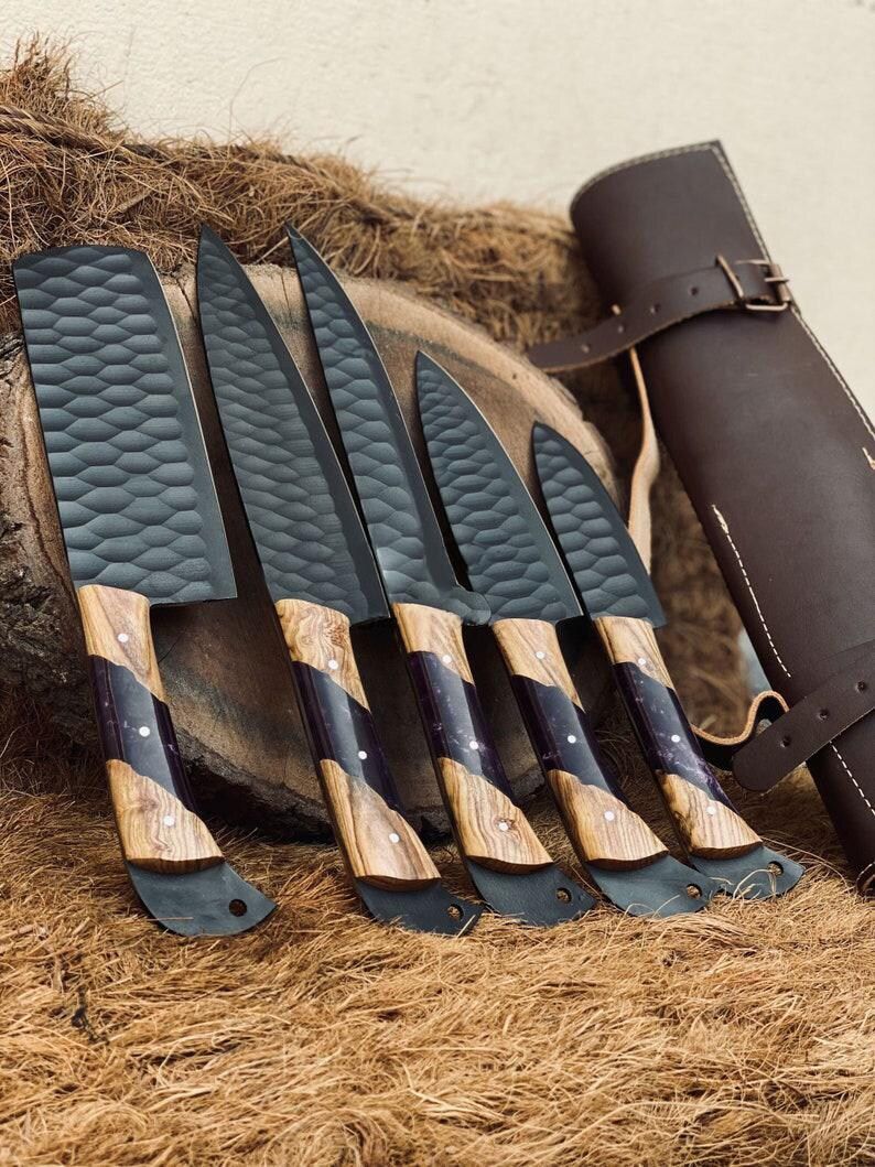 Hand-Forged Hammered Steel Knife Set – 5-Piece with Leather Carry Roll